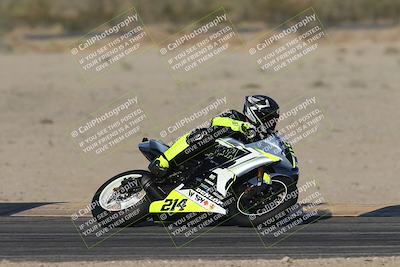 media/Nov-02-2025-CVMA (Sun) [[337aff29ab]]/Race 17-Amateur Supersport Middleweight/
